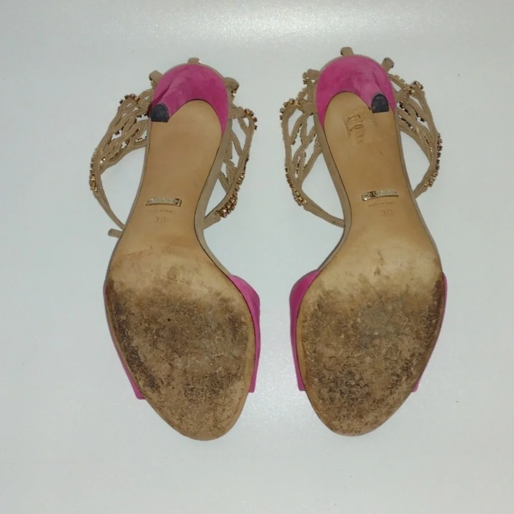SOLD 💔 Gucci Rhinestone Pink Chainlink Heels - Picture 13 of 16